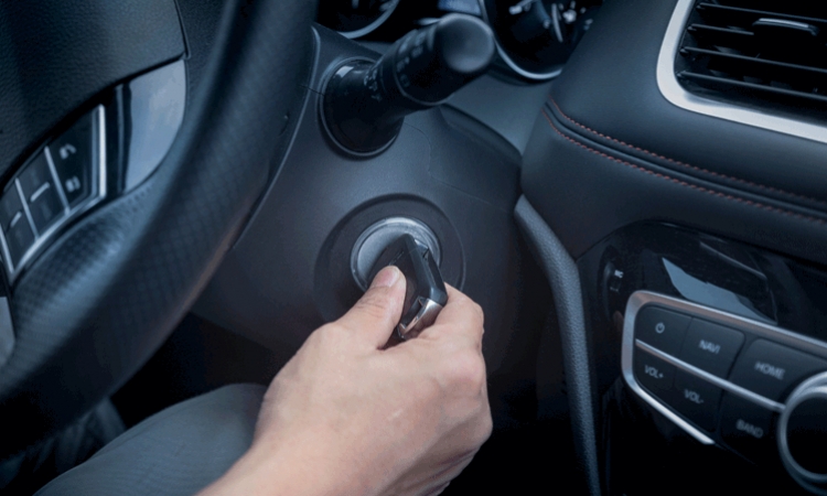 Endlich auch in Deutschland - der digitale Auto-Lebenslauf CarCert schützt Verbraucher vor Betrug beim Gebrauchtwagenkauf